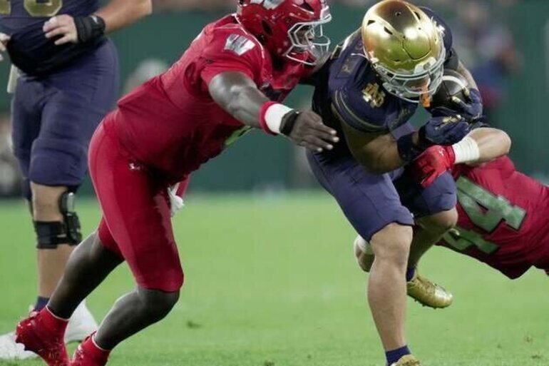 No. 3 Notre Dame guarding against letdown vs. run-heavy Rice