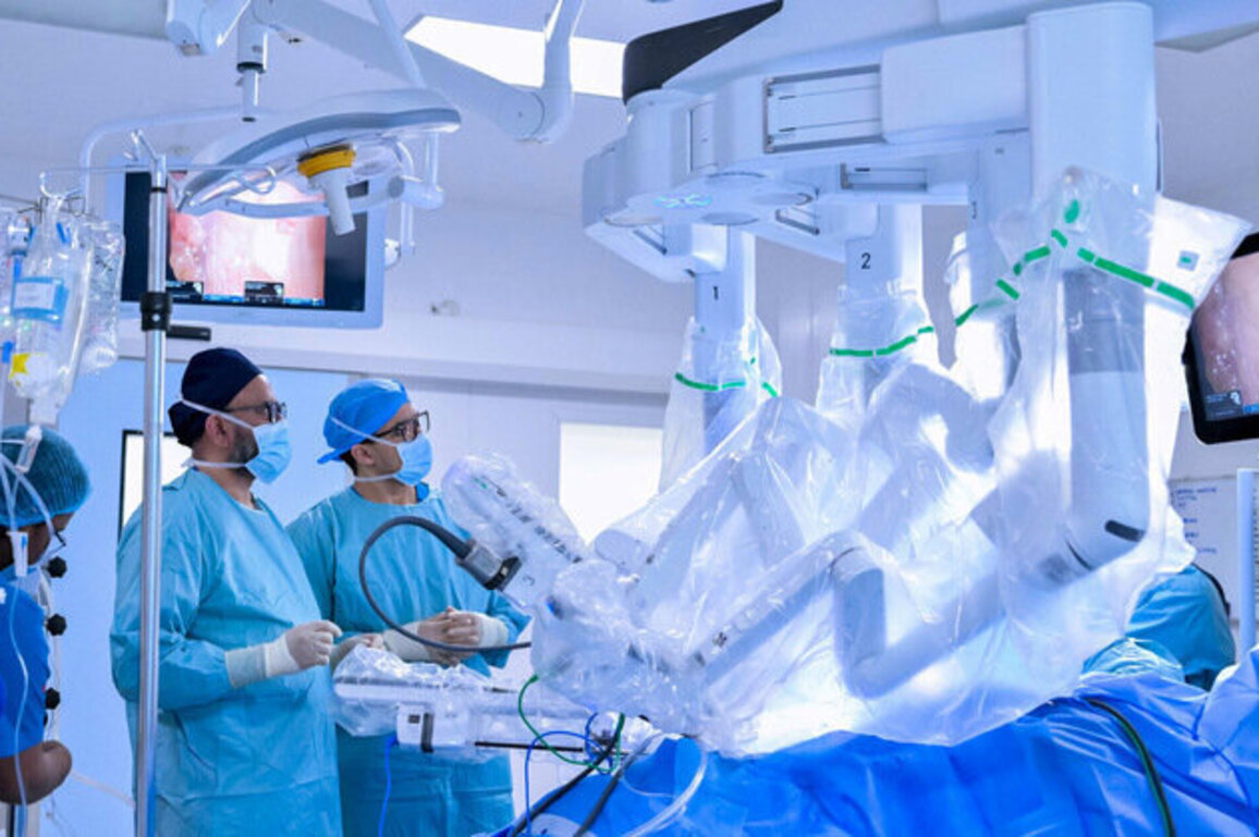 Burjeel Medical City performs UAE's first uniportal robotic lung surgery