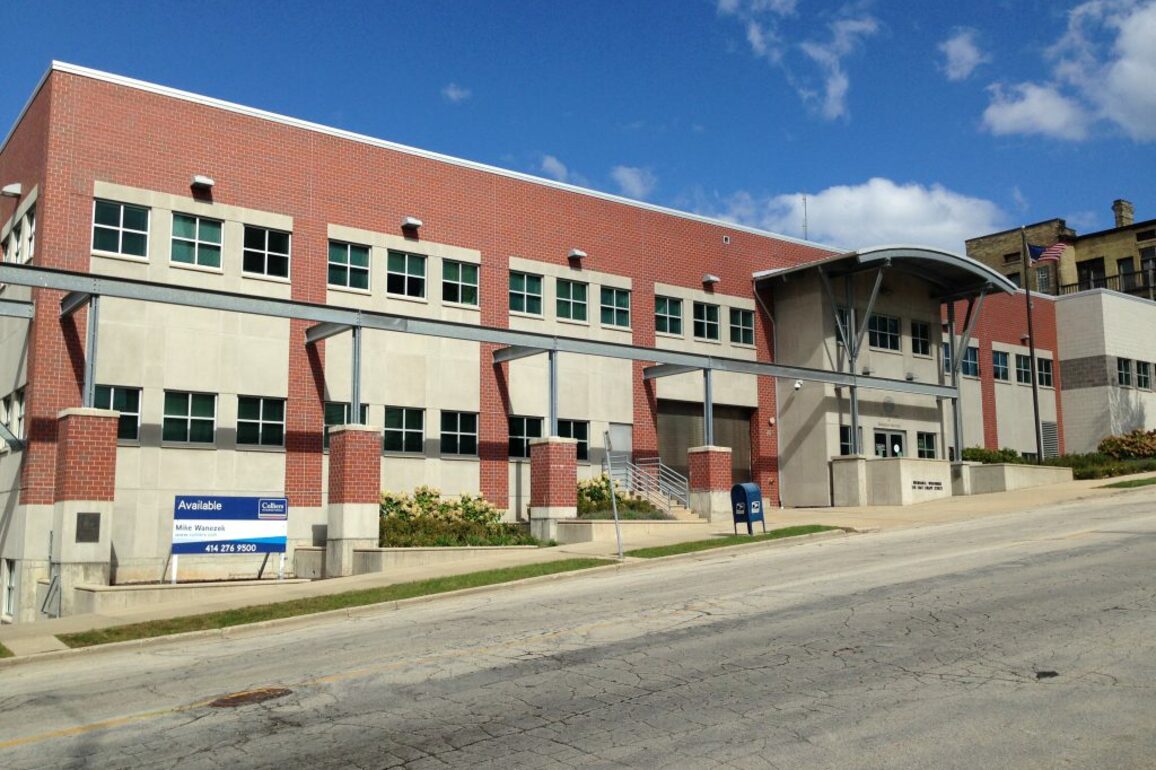 MPS Teachers Aide Ordered to Self Deport   Urban Milwaukee
