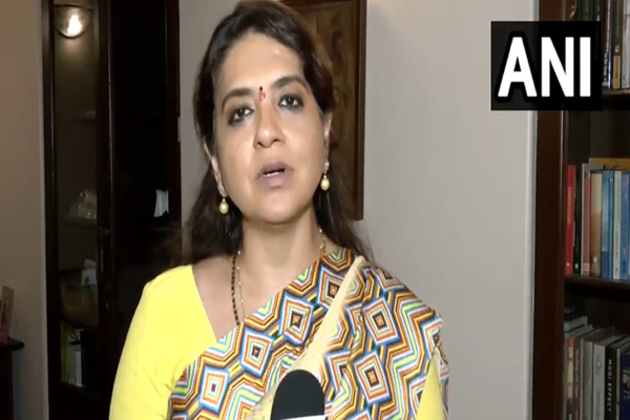 "Makes statements without any facts": Shaina NC attacks Sanjay Raut over statement on MS Golvarkar