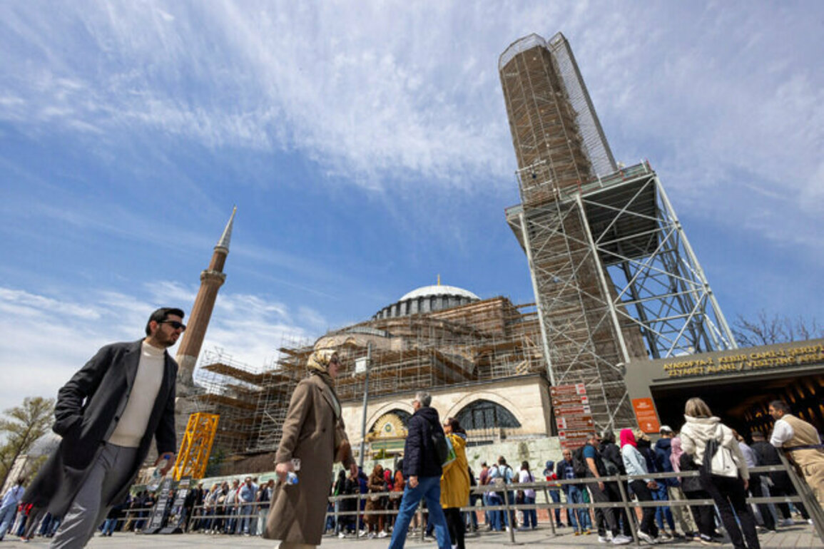 Istanbul's Hagia Sophia sees biggest refurbishment 1,500 year history