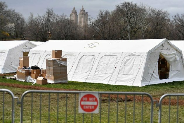 Coronavirus transforms New York as US death toll tops 4 000