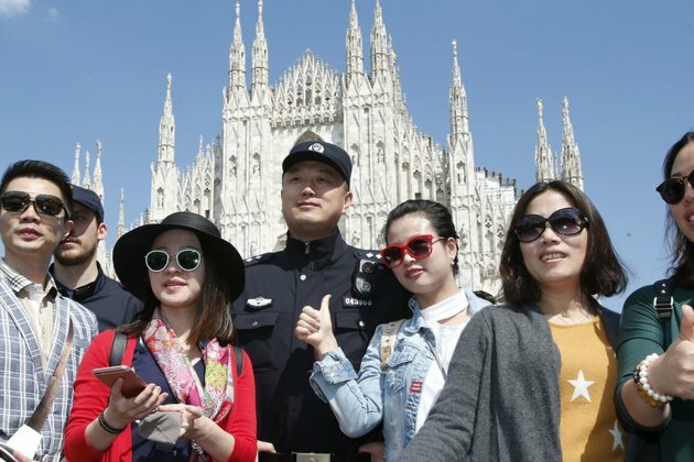 Italy Tries to Have it Both Ways