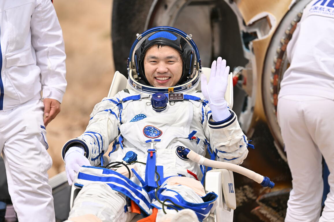 FOCUS | All Shenzhou-19 astronauts out of return capsule in good health