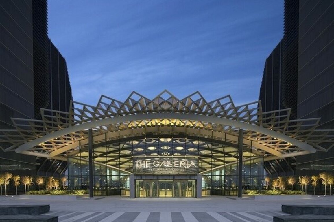 Aldar, Mubadala complete joint venture to establish AED10 billion retail champion in Abu Dhabi