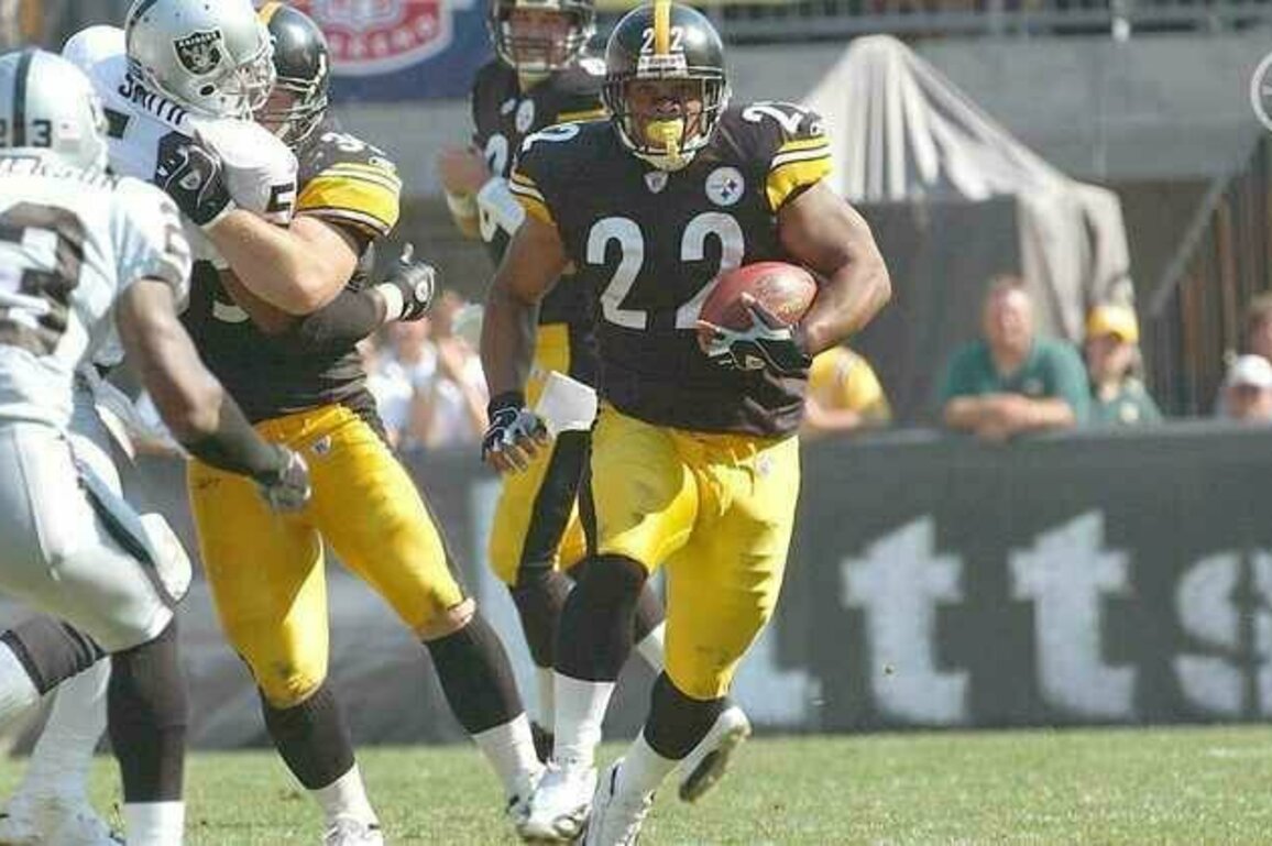 Staley headed to SC Football HOF