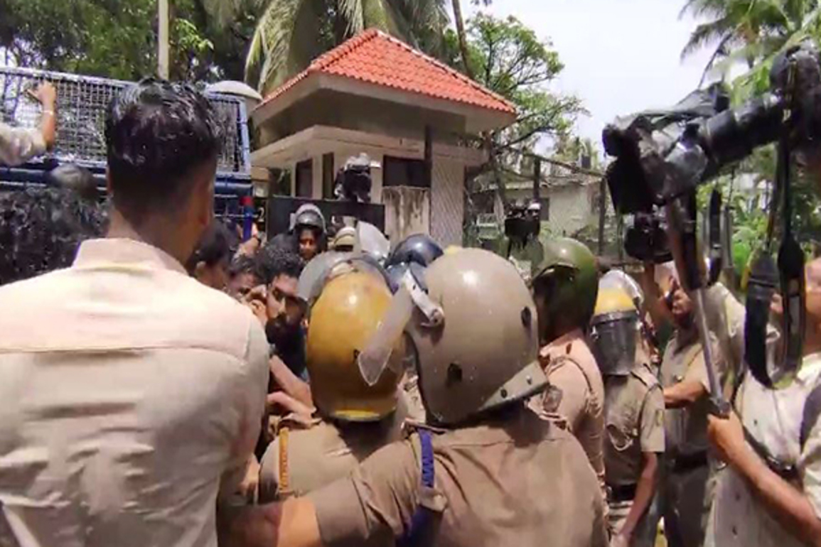 Kerala university protest: Case registered against 27 SFI activists including state secretary