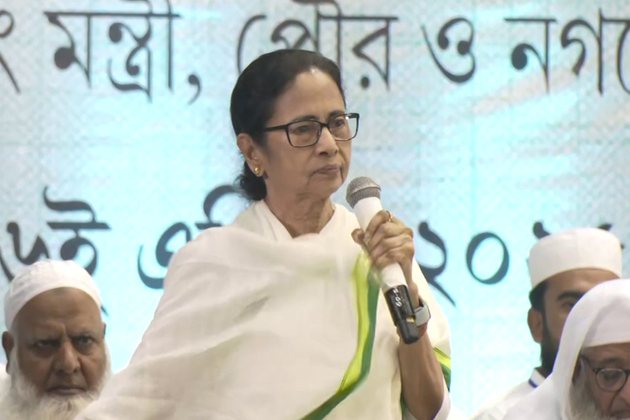 Mamata Banerjee announces Rs 10 lakh compensation for kin of people killed in Murshidabad violence, assures housing, shop repairs