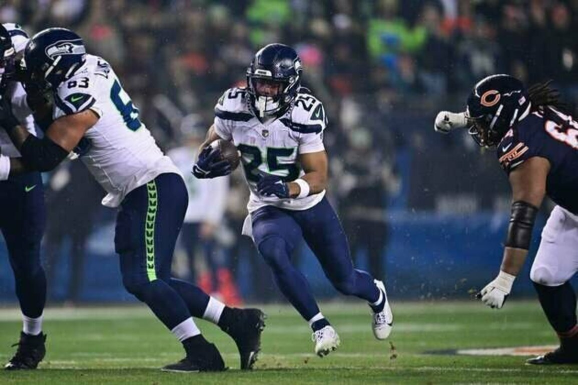 Report: Seahawks RB Kenny McIntosh's leg injury thought to be torn ACL