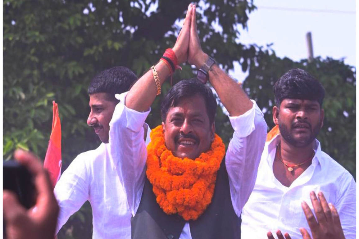 "Valiant and grassroots leader": VIP Chief Mukesh Sahani praises party's Gopalpur candidate