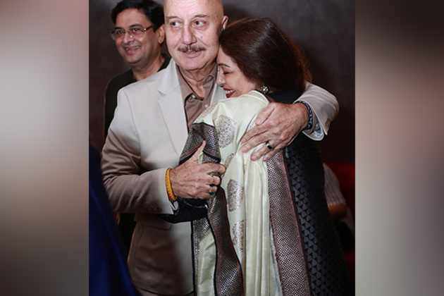 Kirron Kher pens adorable birthday note for "darling" husband Anupam Kher