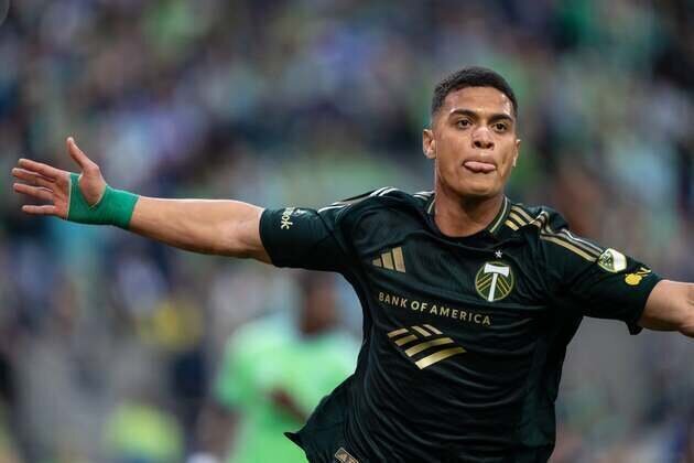 Kevin Kelsy (brace) Timbers overwhelm Sounders
