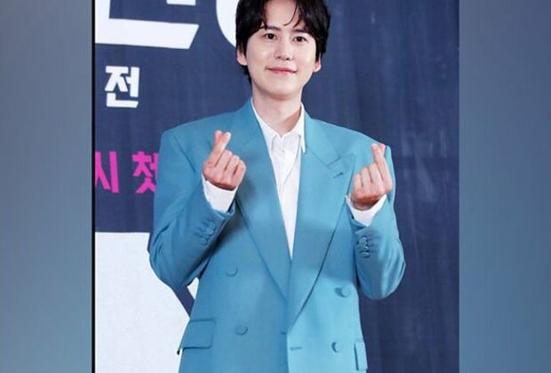 Super Junior band member Kyuhyun gets injured in dressing room