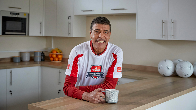 Chris Kamara MBE.