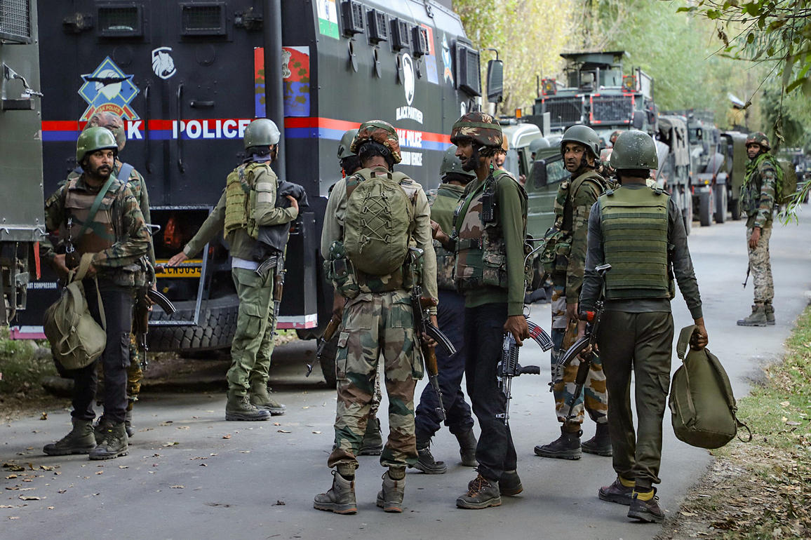 J-K: Army pays tribute to 2 soldiers killed in Kokernag anti-terror operation