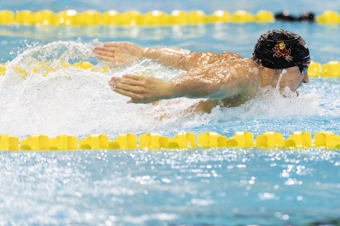 (SP)CANADA-TORONTO-SWIMMING-WORLD CUP-MEN'S 200M BUTTERFLY