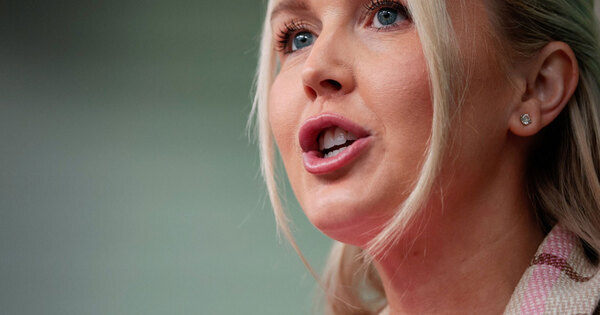 White House claims US - Iran talks