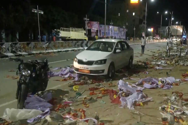TN: Democratic Youth Federation pays tribute to victims of Karur stampede