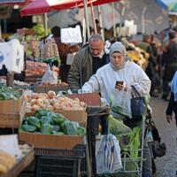Lebanese struggling to afford Ramadan essentials amid economic crisis