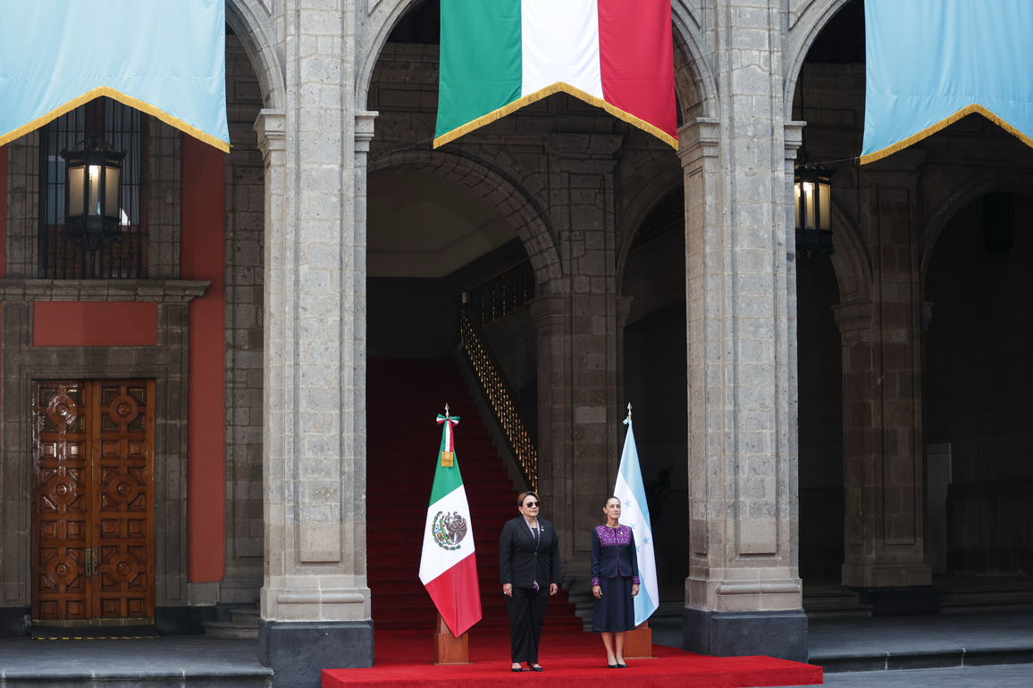 MEXICO-MEXICO CITY-HONDURAS-PRESIDENT-VISIT