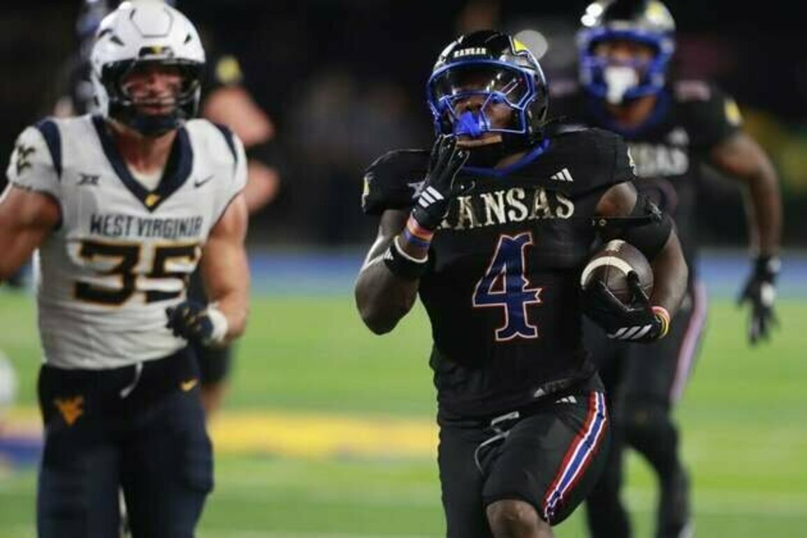 High-scoring offenses clash as Kansas hosts Cincinnati