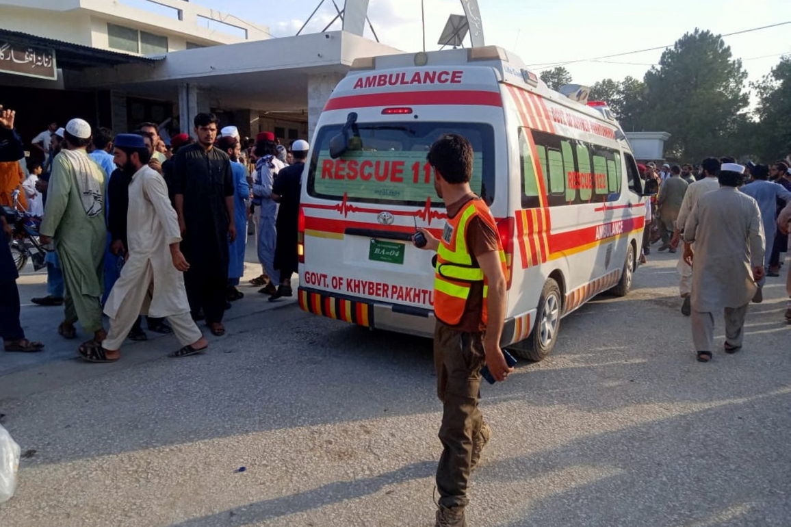 Payment delays hit patient care at 13 outsourced govt hospitals in Pakistan