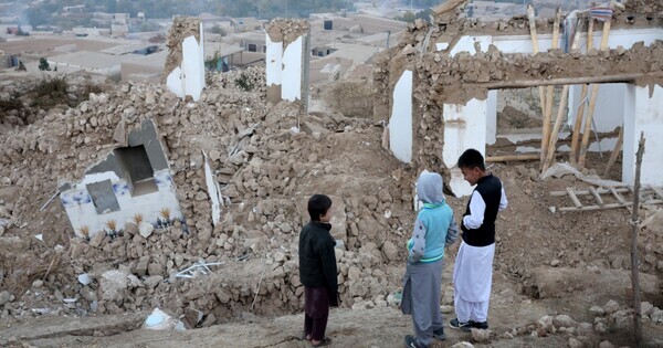 4.9 magnitude earthquake hits Afghanistan