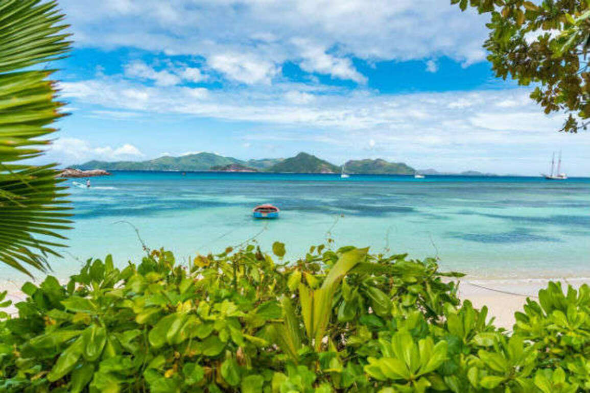 Open your own Seychelles on a comfortable yacht!