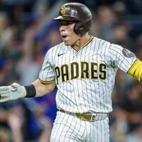 Freddy Fermin's 1st '26 homer helps Padres beat Mets, snap 6-game skid