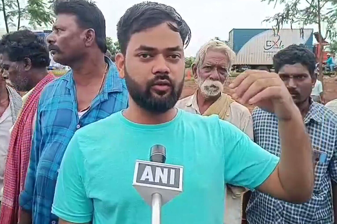 "Woke up and couldn't believe bus was on fire": Eyewitness narrate their escape in Kurnool bus accident