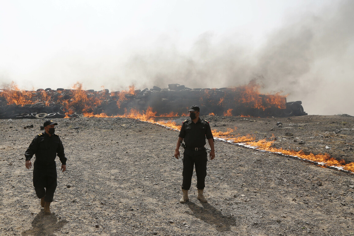 YEMEN-SANAA-DRUGS-DESTROY