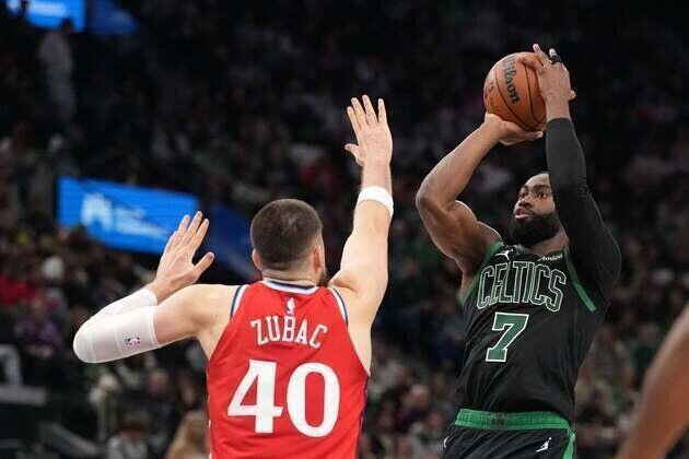Shorthanded Bulls face Celtics' Jaylen Brown after 50-piece