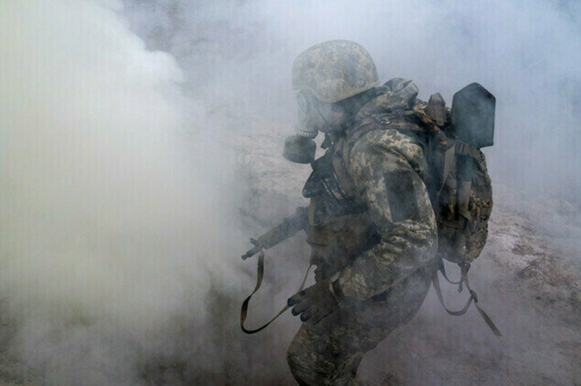 Russian envoy slams Western hypocrisy on Ukraines toxic warfare