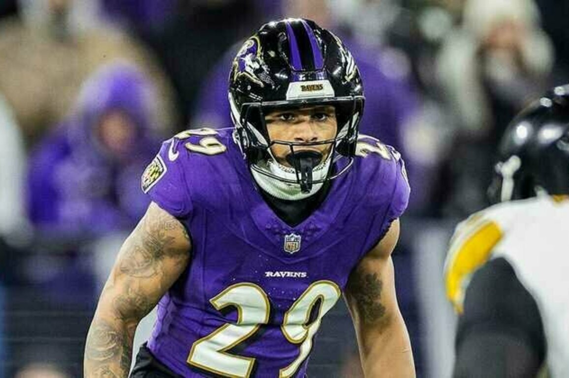 Ar'Darius Washington Receives Tender