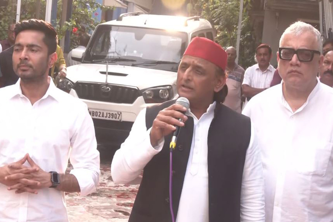 "Fraud by BJP, EC": Akhilesh Yadav alleges "multi-layered mafiagiri" in West Bengal assembly polls