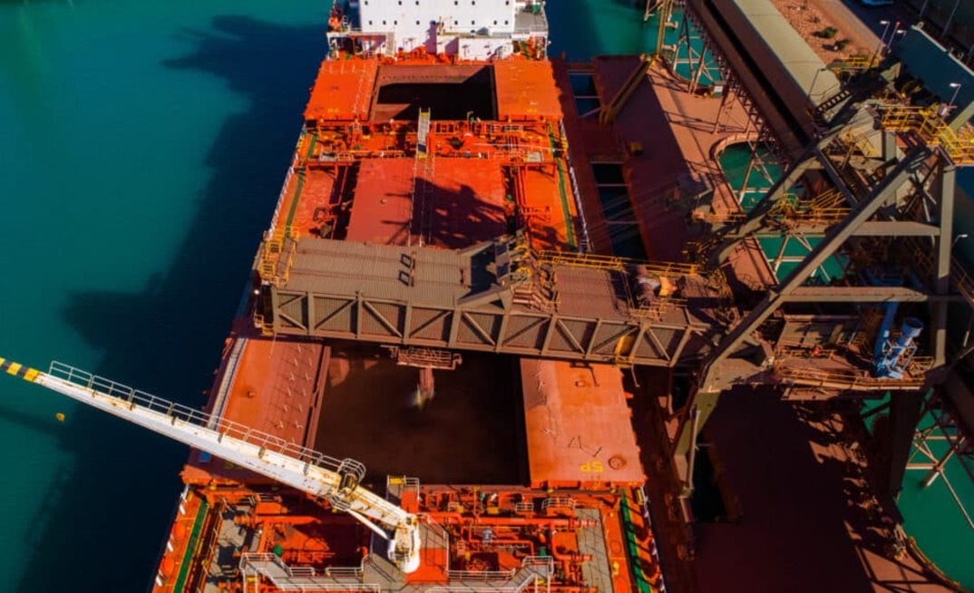 Fenix tops up iron ore hedging