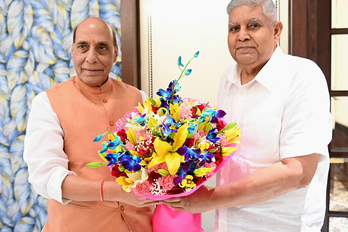 Defence Minister Rajnath Singh extends birthday greetings to Vice President Dhankhar
