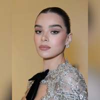"Having vivid daydreams..": Hailee Steinfeld opens up on "profound" journey to motherhood