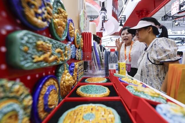 China's new measures to expand service consumption set to boost growth