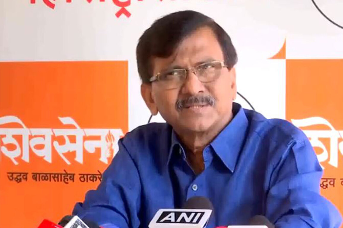 "I will understand from him how this change in his opinion came about": Sanjay Raut over Digvijaya's RSS praise