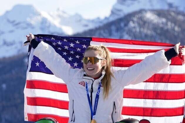 Mikaela Shiffrin wins record-matching 8th WC slalom this season