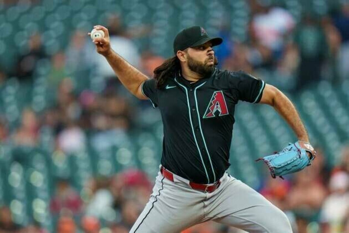 RHP Nabil Crismatt designated for assignment by D-backs