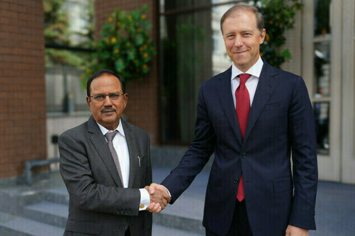 Top Modi adviser holds talks with Russian deputy PM