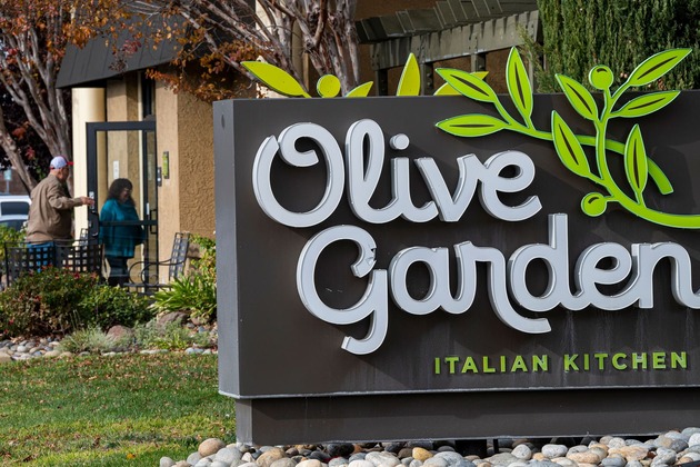 Darden Restaurants beats earnings estimates, as Olive Garden parent predicts growth in 2026
