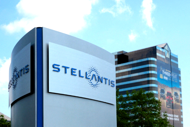 Rear-view camera issue prompts Stellantis recall of 219,000 vehicles