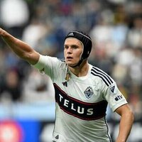 Whitecaps add D Joedrick Pupe, D Sebastian Schonlau