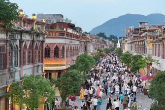 China's VAT invoice data reflects robust May Day holiday consumption