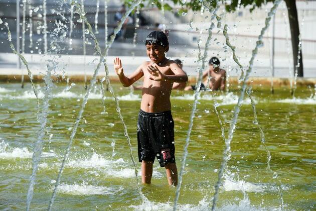 Heatwaves, drought grip Europe, fueling calls for global action
