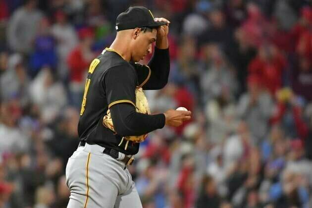 Pirates promote RHP Cam Sanders, demote RHP Johan Oviedo
