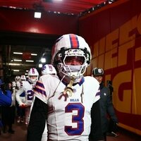S Damar Hamlin returns to Bills with one-year extension